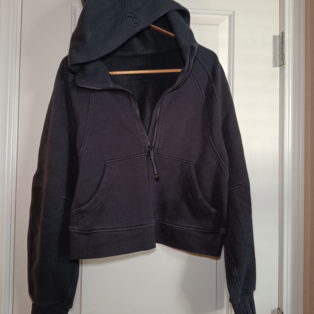 Lululemon Scuba Half Zip Cropped. Oversize